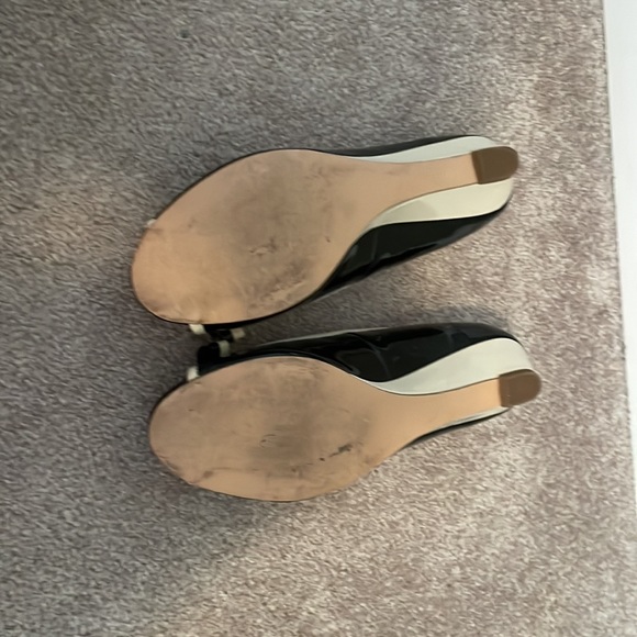 Open Toe Low Heel Black and Cream Wedge Shoes - Picture 4 of 5